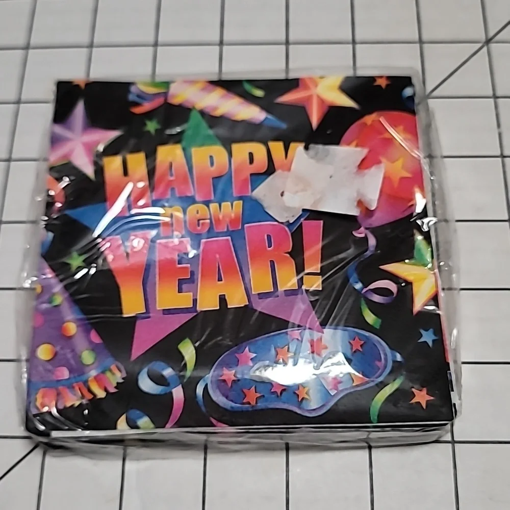 Happy New Year, Paper Beverage Napkins 60390 by Trend Setters 30 CT. NIP